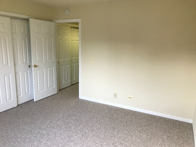 Building Photo - 773 Lippert Ln