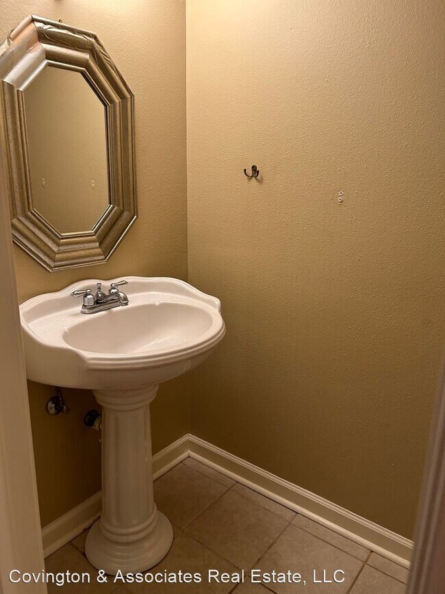 Foto del edificio - 2 br, 2 bath House - 5147 S. Oaks