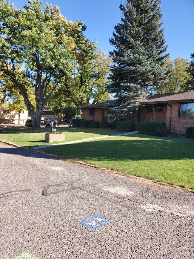 Building Photo - 8140 W 33rd Ave