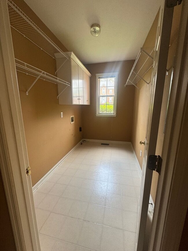 Building Photo - Beautiful Home in Bakers Ferry