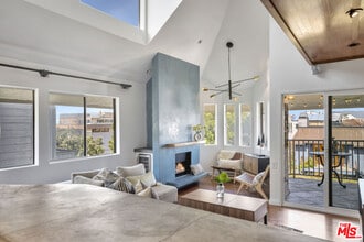 Building Photo - 24 Westwind St