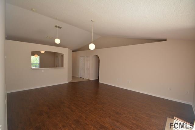 Building Photo - 20 Pine Cottage Ln