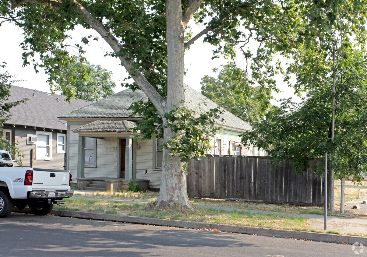 Primary Photo - 414-418 14th St