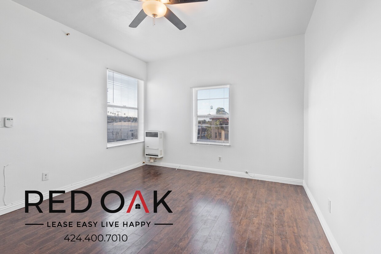 Primary Photo - 2 Weeks Free Move-in Special! Bright and C...