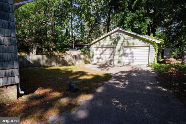 Building Photo - 1206 Orchard Cir
