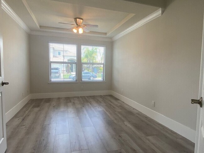 Building Photo - Immaculate home in W. Roseville!