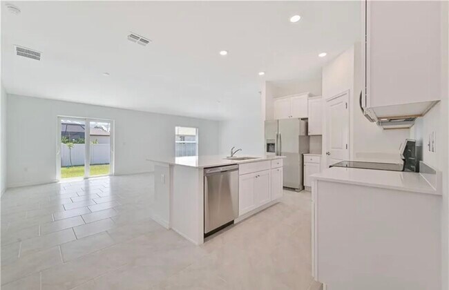 Foto del edificio - 2901 NW 18th Pl