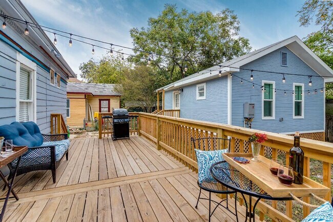 Foto del edificio - 418 E Myrtle St