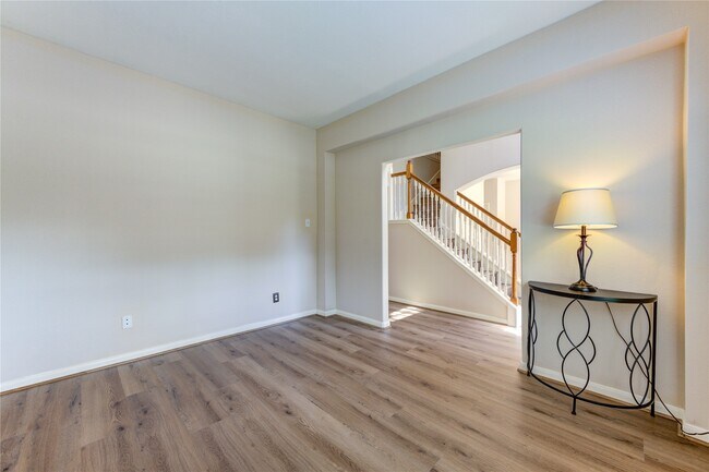 Building Photo - 1223 Oak Canyon Ln