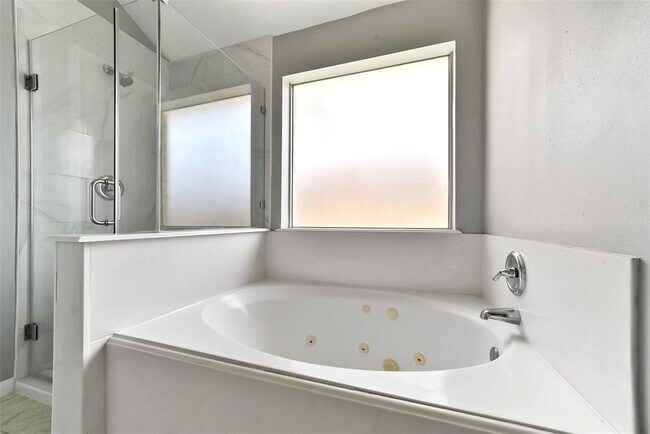 Foto del edificio - 1211 Peacham Ct