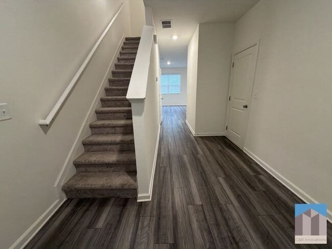 Foto del edificio - 3530 Condor Ct SW