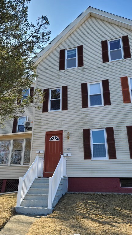 Building Photo - 181 Beacon St
