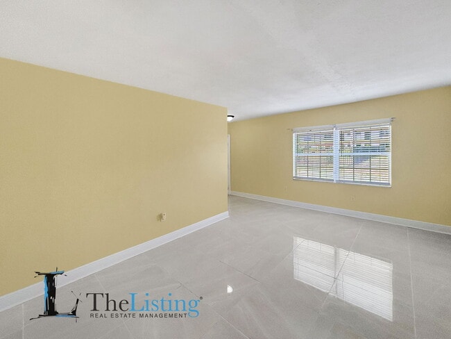 Building Photo - 5505 Hernandes Dr