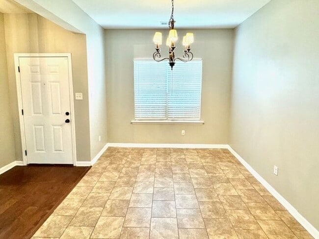 Building Photo - Move Accross Stateline For Better Schools. Now Leasing a 4 Bedroom2 Bath home in Olive Branch, MS