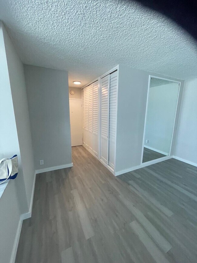 Building Photo - 3600 Galt Ocean Dr