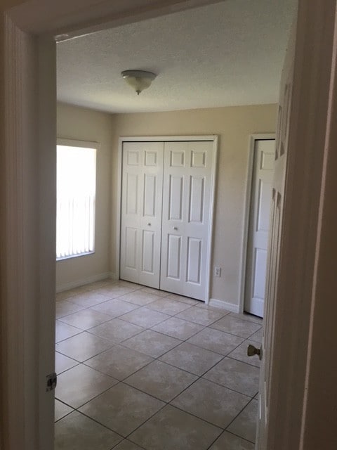 Foto del edificio - 858 Grantham Dr