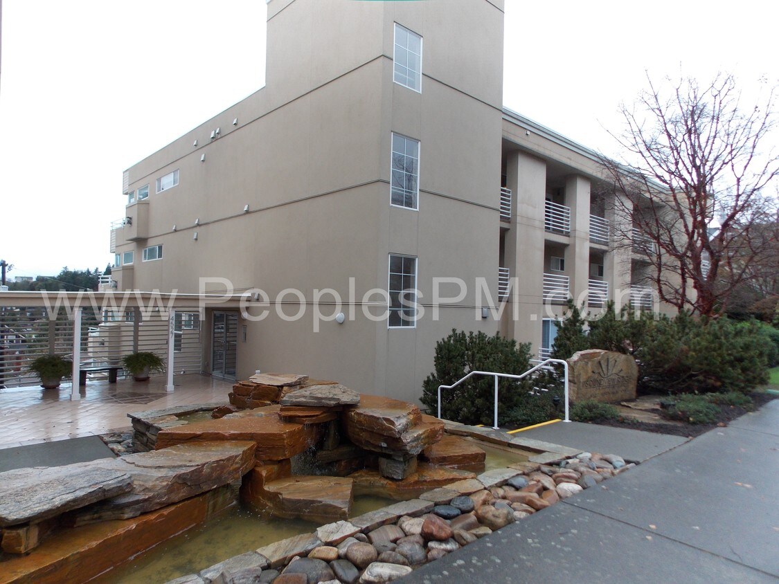 Primary Photo - 4527 45th Ave SW