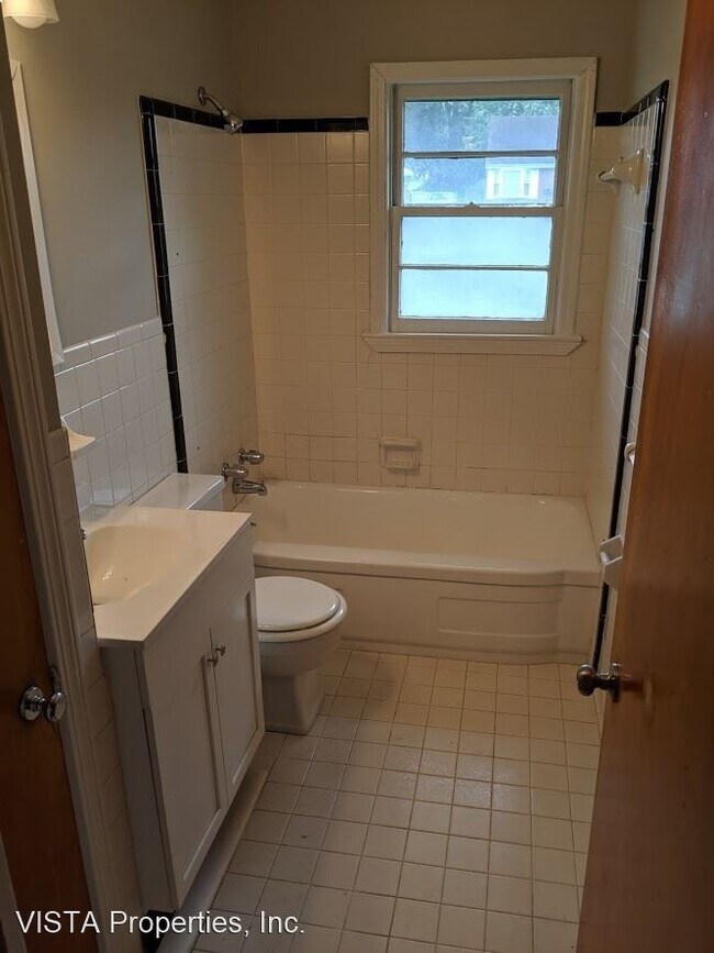 Building Photo - 4 br, 1 bath House - 1721 Marlow Rd