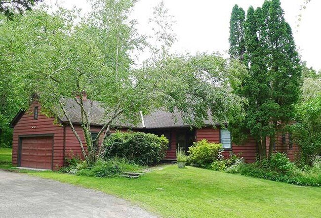 Building Photo - 20 Swiss Farms Rd