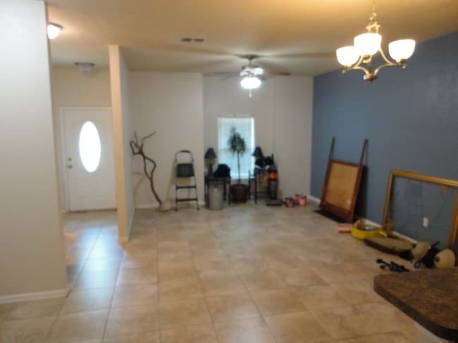 Building Photo - 289 SW 145th Dr