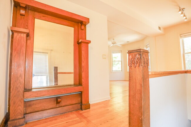 Foto del edificio - 2315 W School St