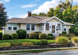 Building Photo - 335 Hillside Ave