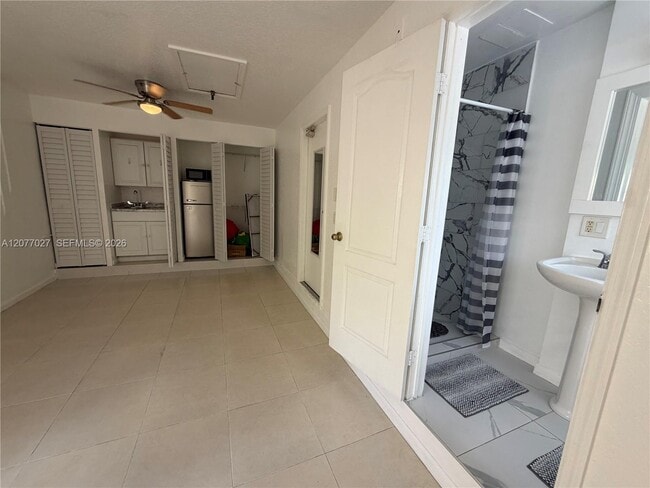 Building Photo - 16467 SW 50th Ter
