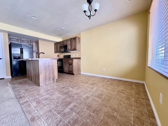 Foto del edificio - Updated 2-Bedroom Home in West Haven!