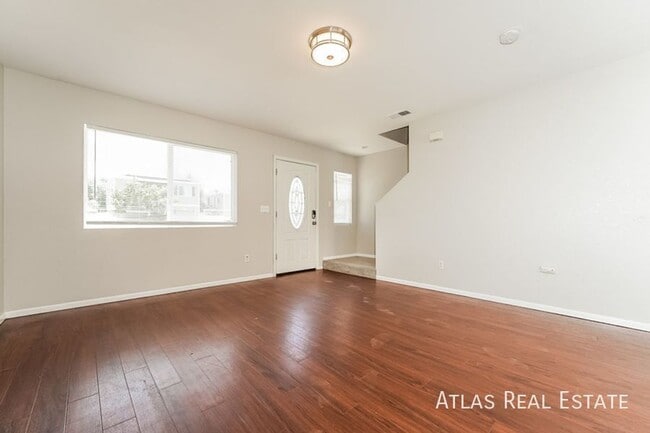 Foto del edificio - 4745 Andes St