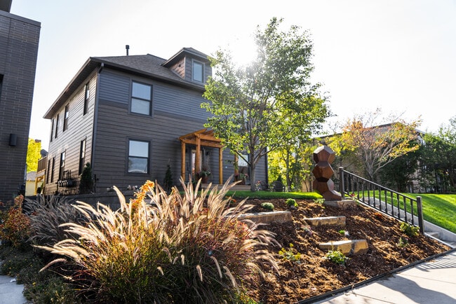 Building Photo - Rex Development