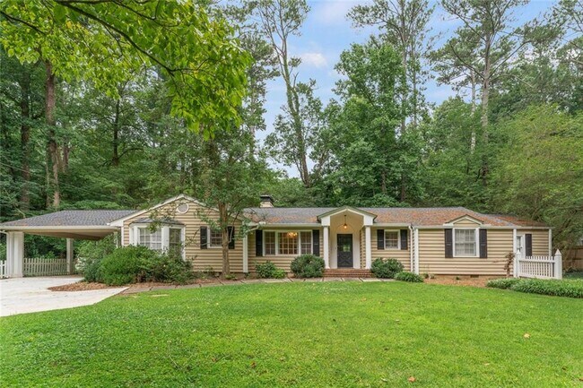Foto del edificio - 2986 Mornington Dr NW