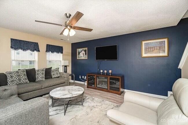 Foto del edificio - 10510 Plantain Ct