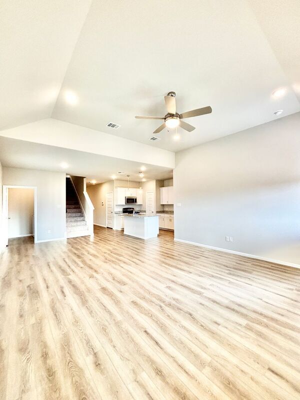 Foto del edificio - 421 Wydown Dr