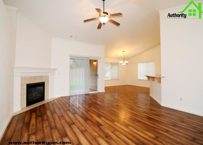 Building Photo - 3982 Cambria Dr