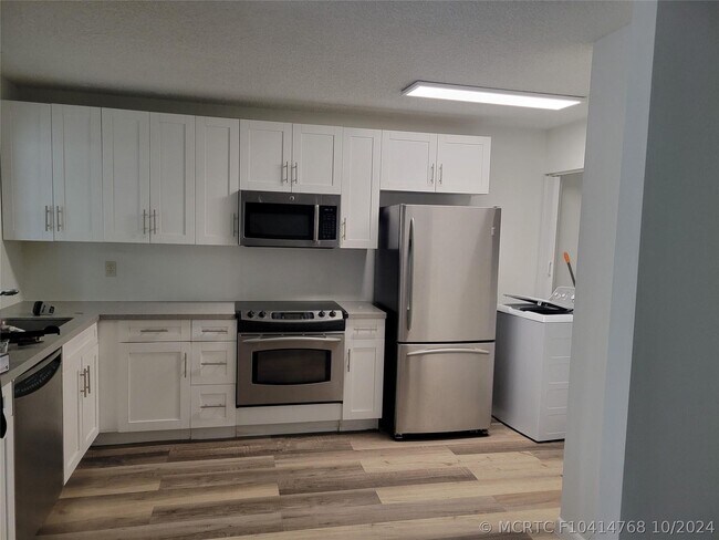 Foto del edificio - 7875 Margate Blvd