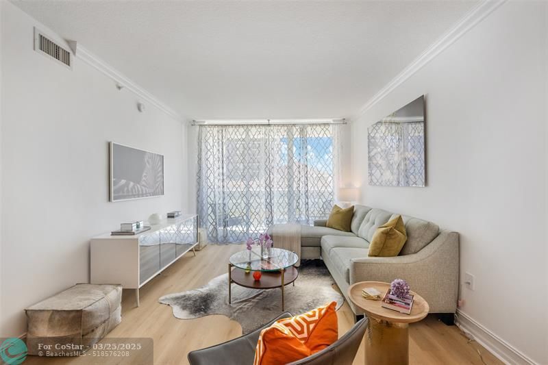 Foto principal - 350 SE 2nd St