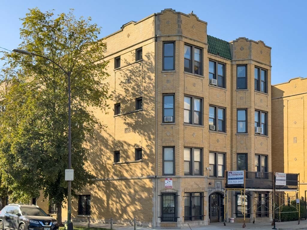 Primary Photo - 1540 N Kedzie Ave