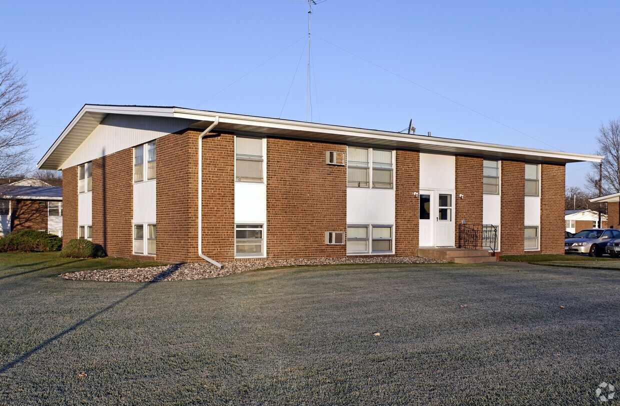 1635 16th St Se Saint Cloud Mn 56304 Apartments Saint Cloud Mn Apartments Com