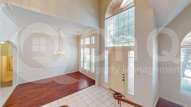 Foto del edificio - 4513 St James Dr