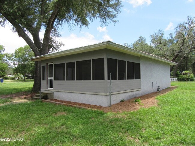 Building Photo - 2602 W 12th St