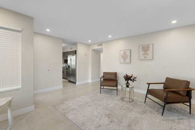 Foto del edificio - 14410 North 42nd Pl