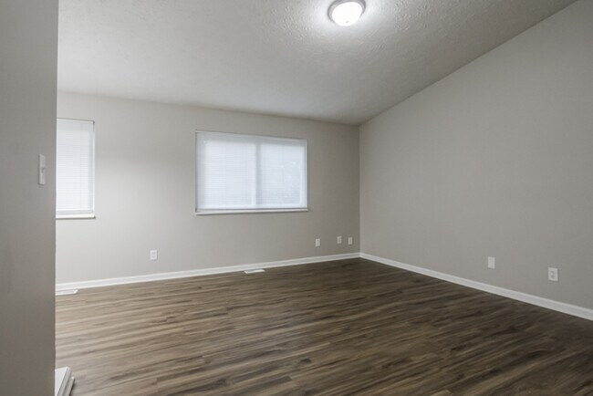 Foto del edificio - Cute & Cozy Three Bedroom