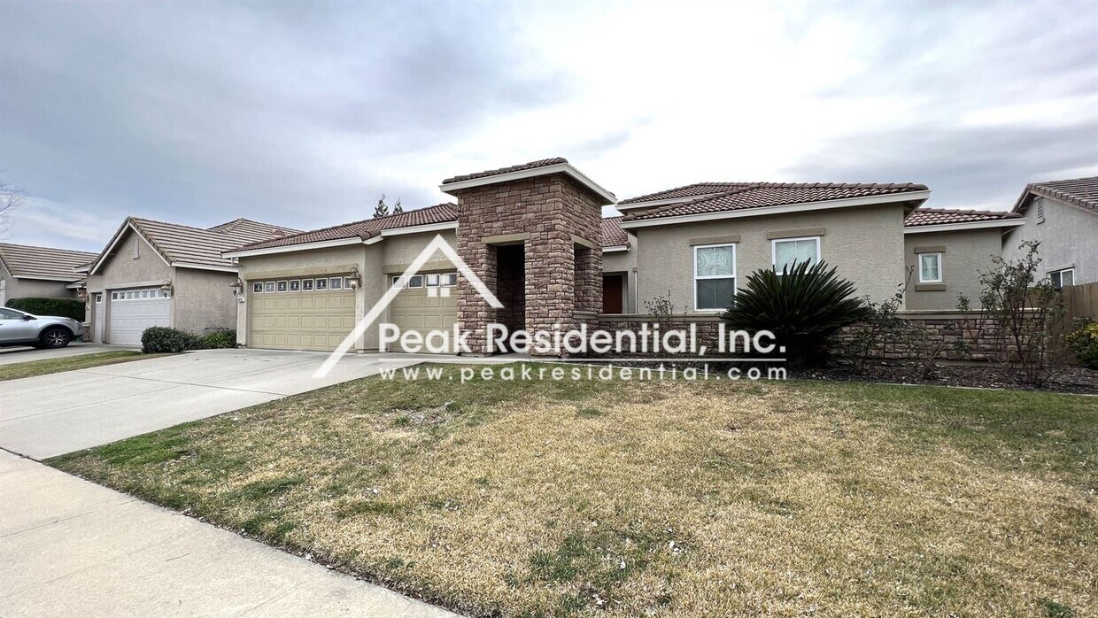 Foto principal - 4 br, 3 bath House - 3412 Noblessa Way