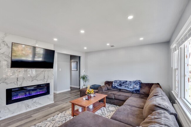 Foto del edificio - 667 9th St