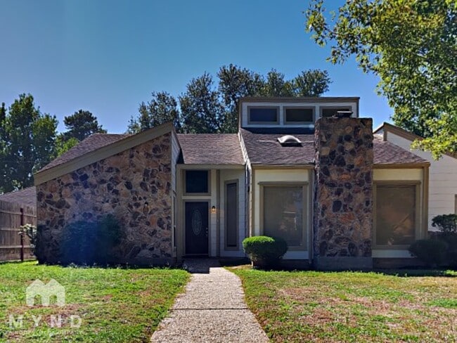 Building Photo - 14923 Walters Rd