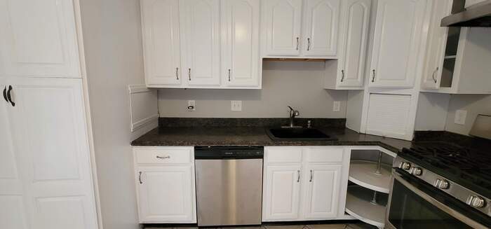 Primary Photo - NOW AVAILABLE! 59 Hogg Memorial Dr, Whitma...