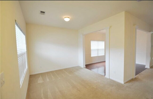 Foto del edificio - 1642 Ashmead Ln