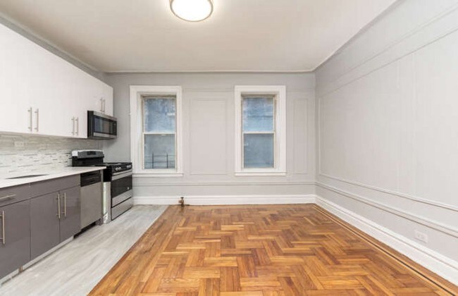 Foto del edificio - 901 Woodycrest Avenue