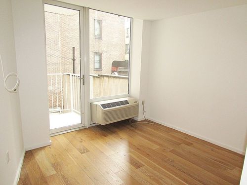 Foto del edificio - 811 Broadway