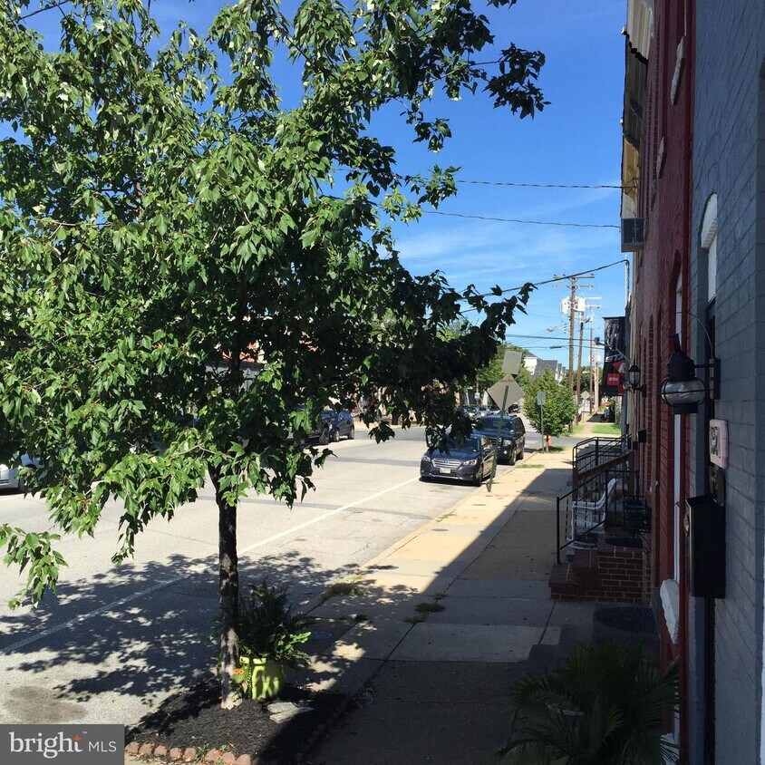 Primary Photo - 1525 Bush St